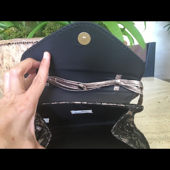 Neiman Marcus Handbag - Picture 4 of 8